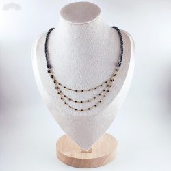 Κολιέ με τριπλή αλυσίδα και χάντρες αιματίτη